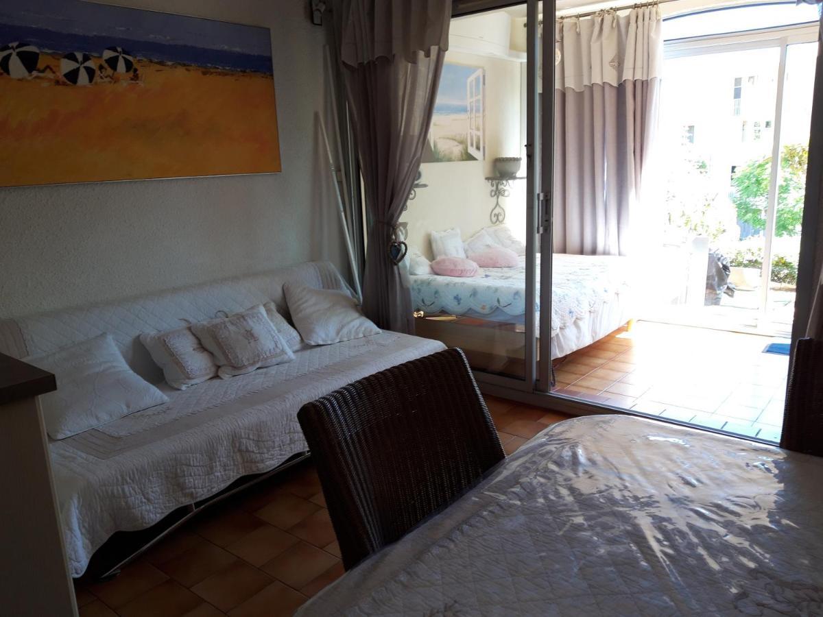 T2, Jardin, Veranda Chambre, Climatisation, Parking Privatif, Proche A Pied Centre, Plage, Gare, Pour 3 Adultes Ou 2 Adultes Avec 2 Enfants Bandol Eksteriør bilde